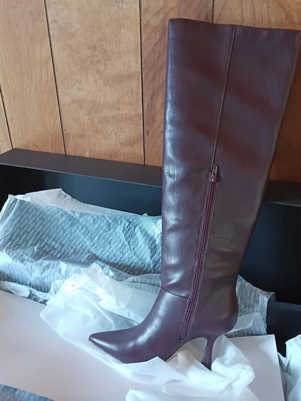 Gabrielle Union Burgundy Tall Shaft Knee High Boots Women's Size 9 New In Box - Picture 5 of 7